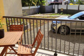 Appartement charmant à Saint Pierre 44 m² avec jardin clôturé